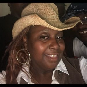 Meet your Posher, Venita